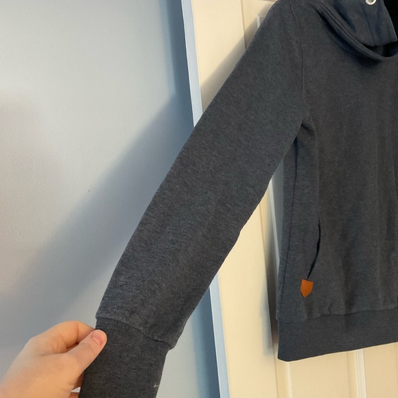 Wanakome Julissa Sweatshirt Navy Blue Womens Size S NWT Cowl High Neck - Picture 4 of 13